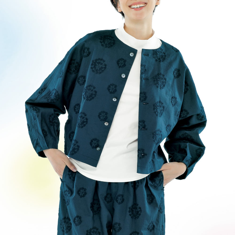 花冠刺しゅう･タックスリーブジャケット