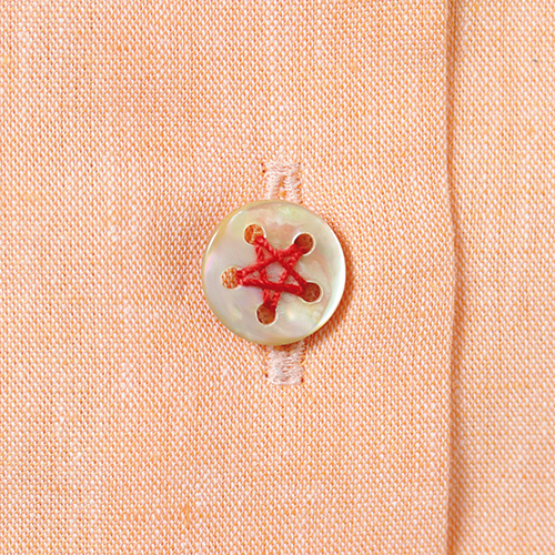 コットンリネンシャンブレーのシャツ