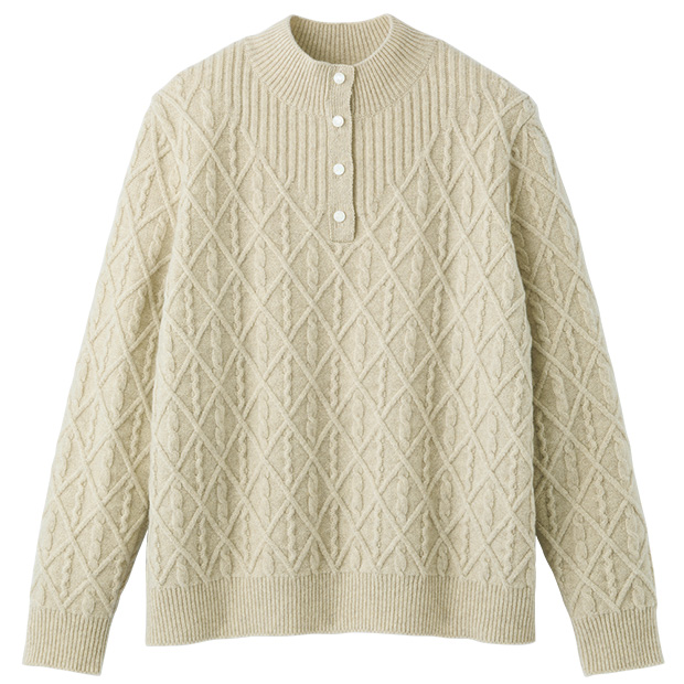 柄編みハイネックセーター