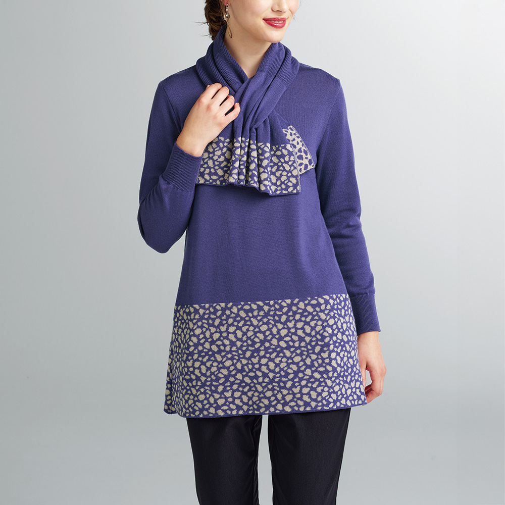 洗えるウールのジャカードチュニック／マフラー付き