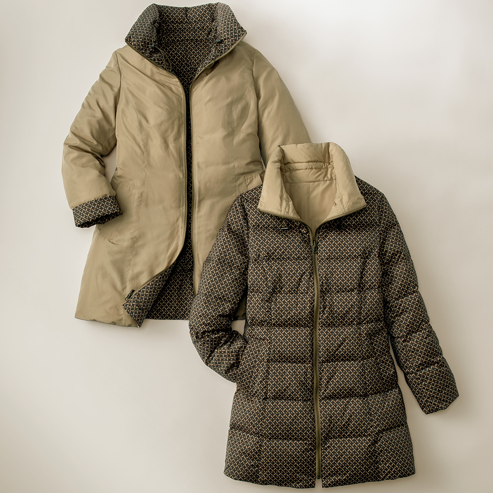 プリント使いリバーシブルダウンコート／当社限定