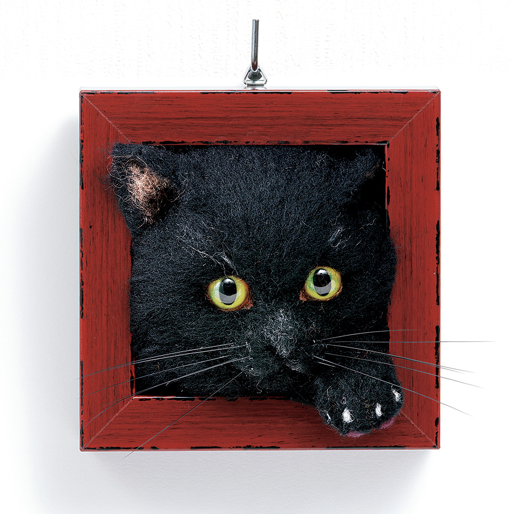 羊毛フェルト額「窓猫」