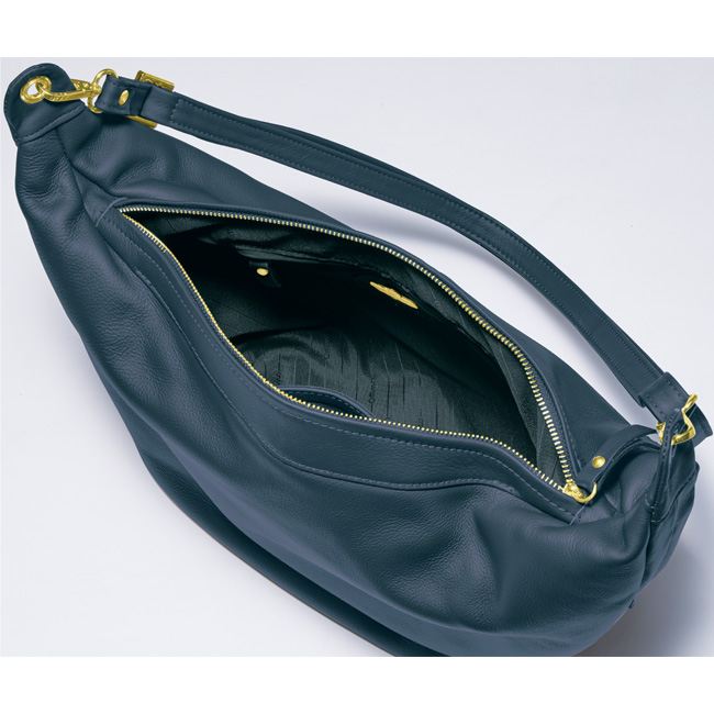 カーフレザーの2ウェイバッグ