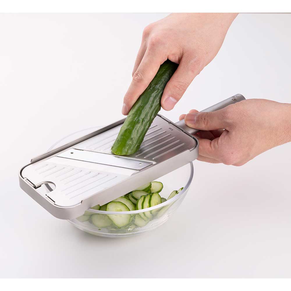 オールステンレス千切り＆スライサー 極刃