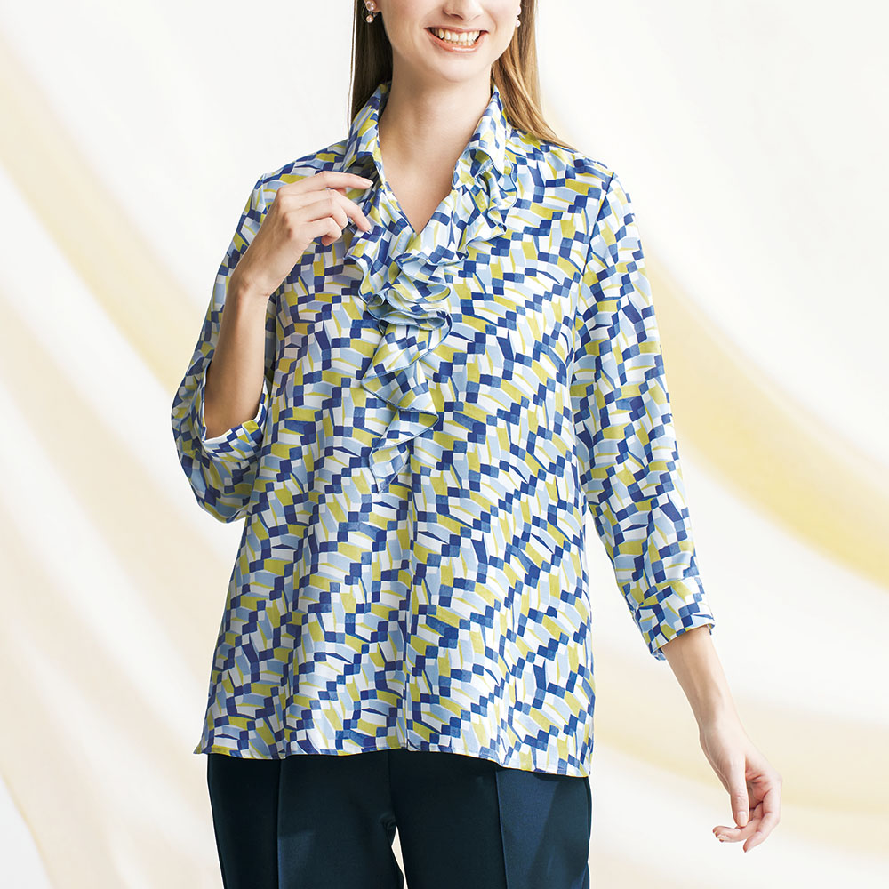 幾何学柄フリルブラウス