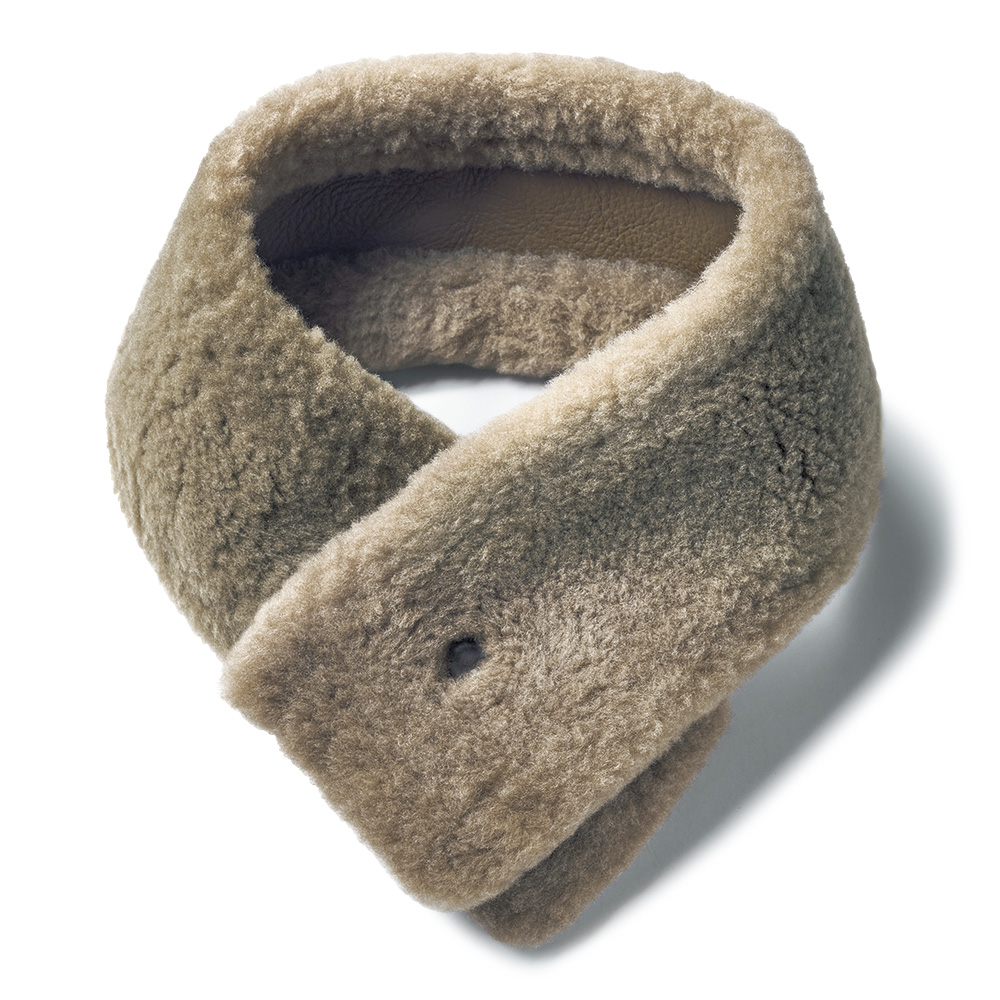 ムートンミニマフラー／AMOS 2