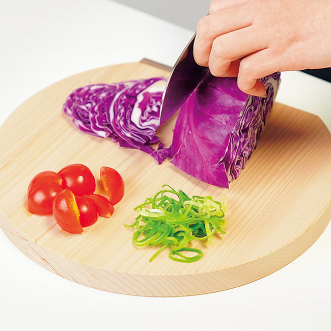 飛騨ひのきの立つまるいまな板／M