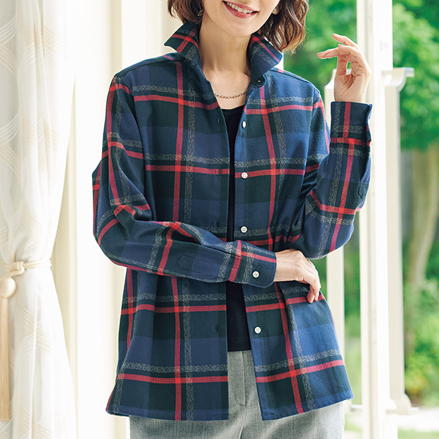 輸入素材のワイドラウンドカラーシャツ