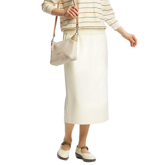 ストラップシューズ