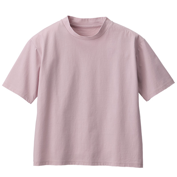 機能性のある五分袖プルオーバー