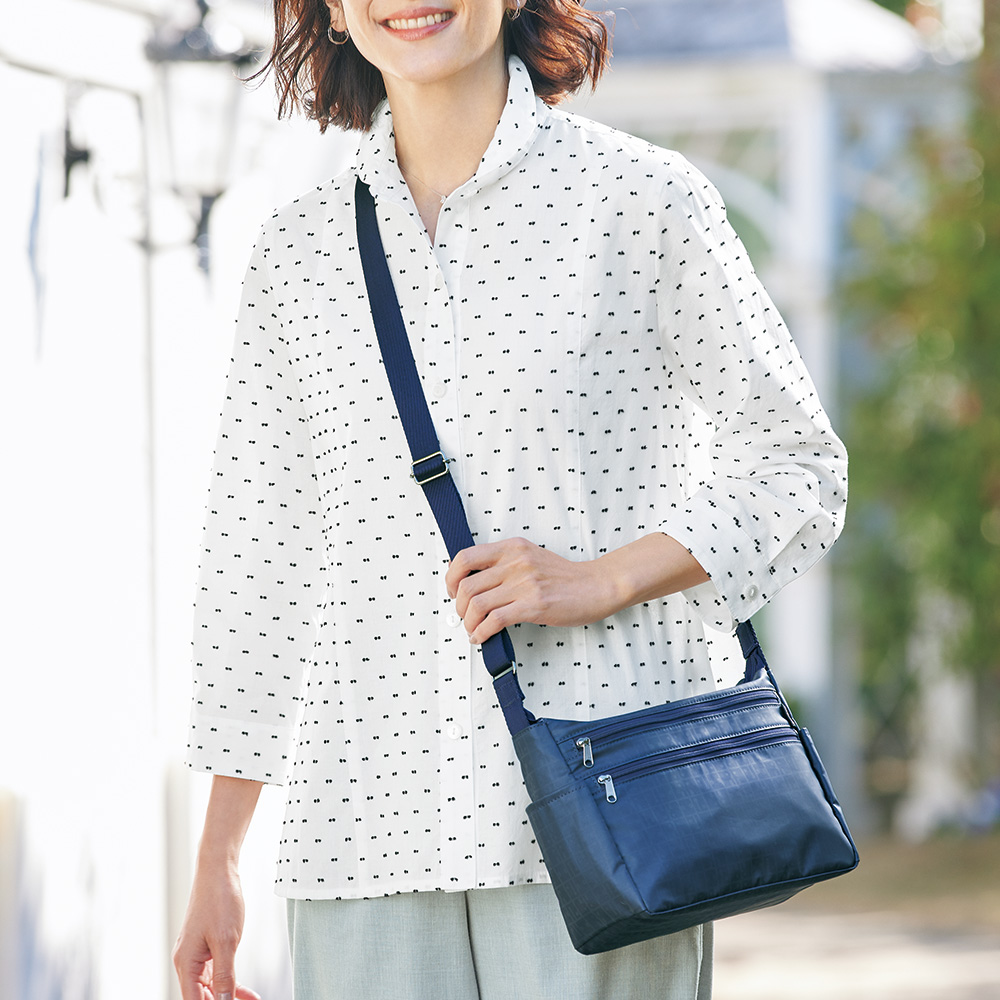 撥水･軽量ショルダーバッグ