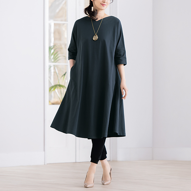 Yohaku Vネック ドルマンワンピース ライトアップオンラインストア