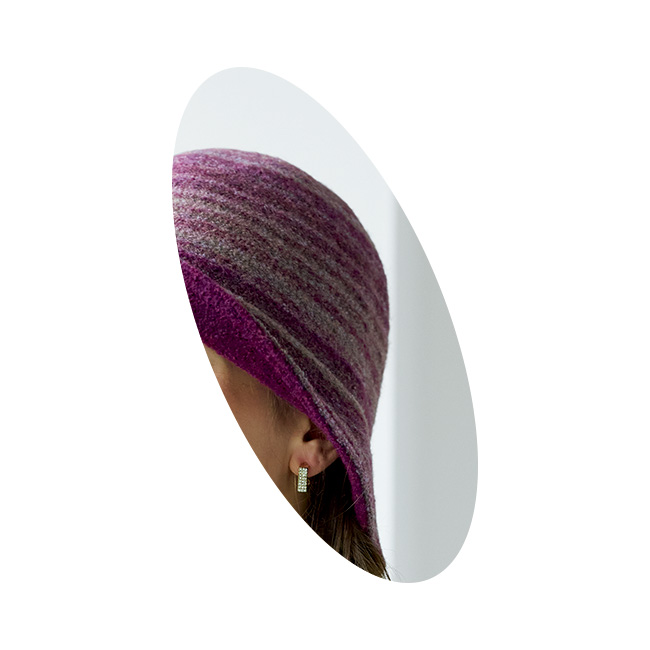 縮じゅうウールのリバーシブルハット／マフラー付き