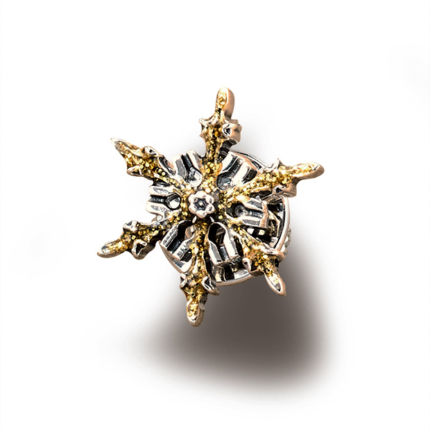 ハンドメイドピンブローチ／雪の結晶