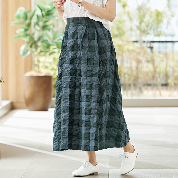 ブロックチェックのロングスカート