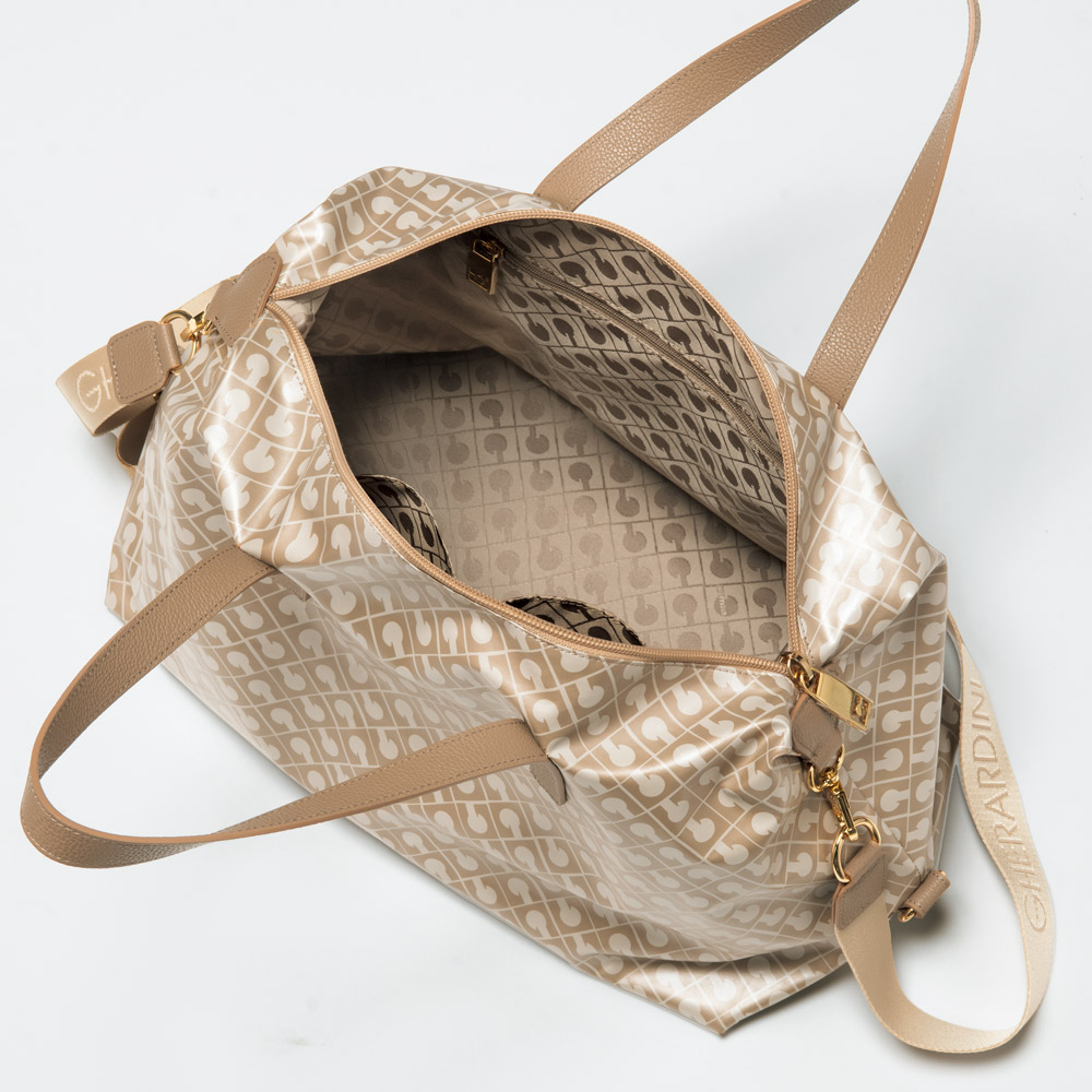 ボストンバッグ