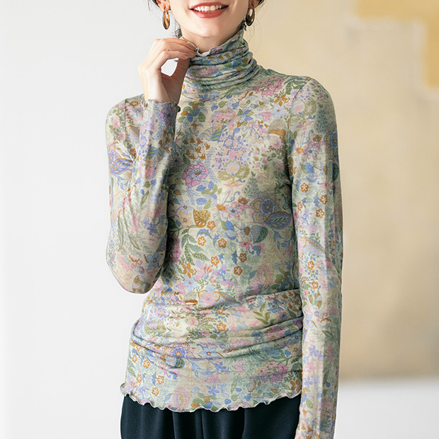 ウールガーゼプリントボトルネックプルオーバー