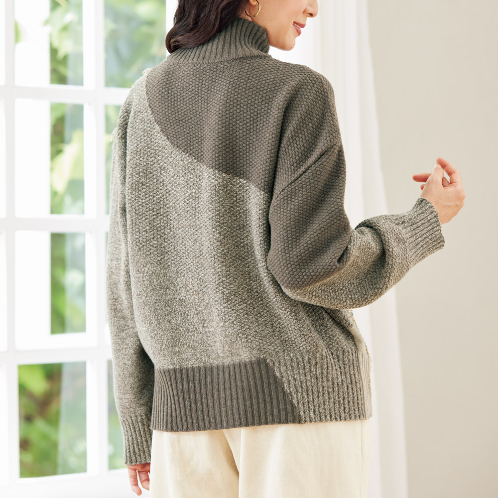 ハイネックデザインプルオーバー