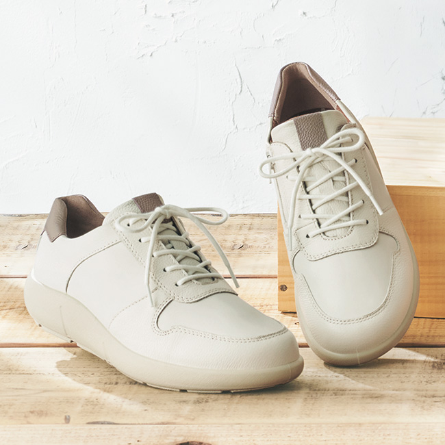 撥水･ファスナー付きスニーカー