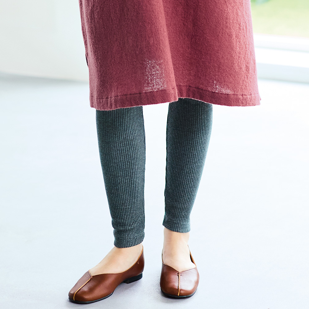 吸湿発熱リブニットレギンス