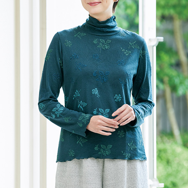 ウールハイネックプルオーバー／森の小花