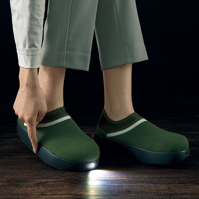 防災ライトルームシューズ