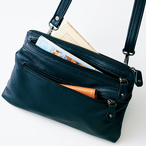 鹿革スリムトラベルショルダー