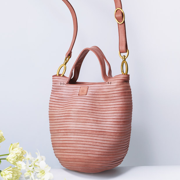 デザインショルダーバッグ