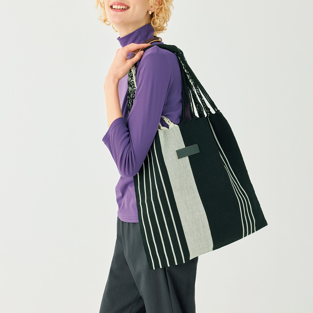 手織りのハンモックバッグ