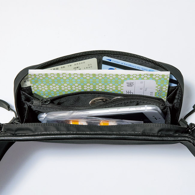 ジャケットに合う手ぶら散策ウエストポーチ