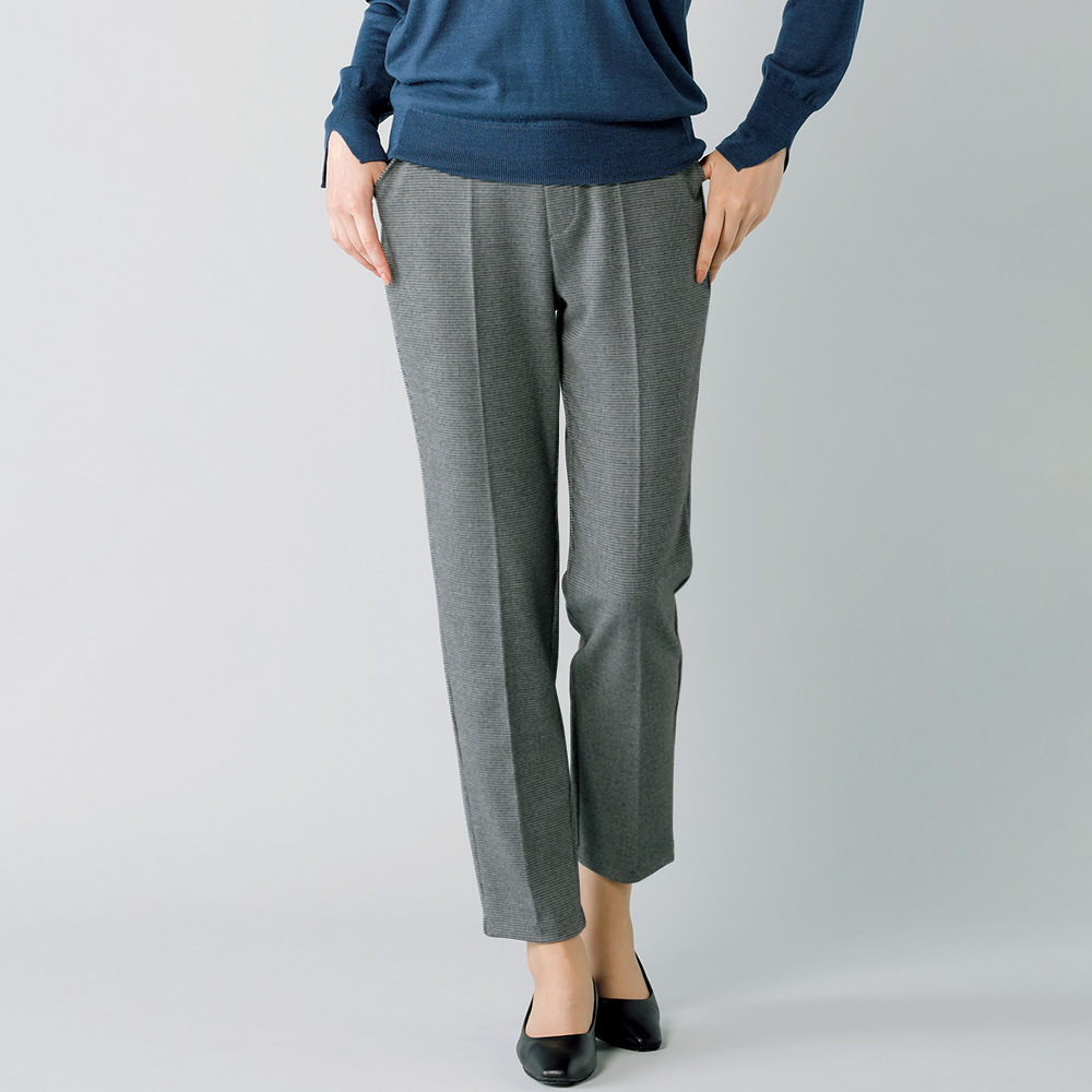 センタープリーツテーパード