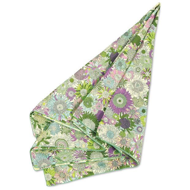 リバティプリントの大判スカーフ