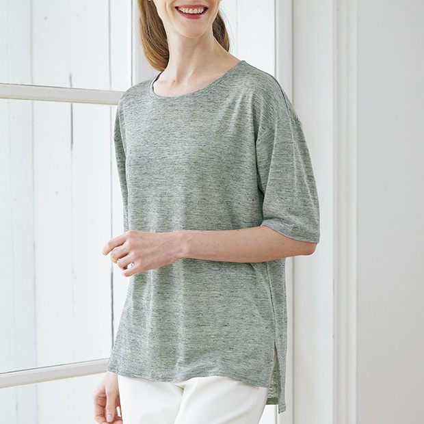 リネンのニットTシャツ