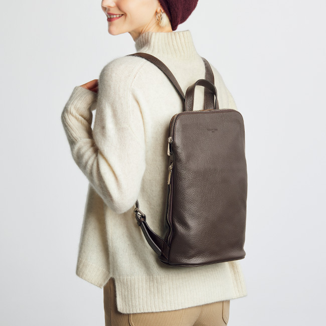 スリムフィット･レザーリュック