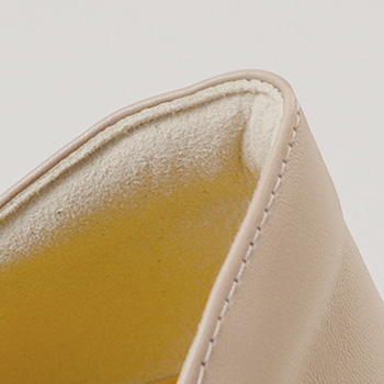 ベルトパンプス