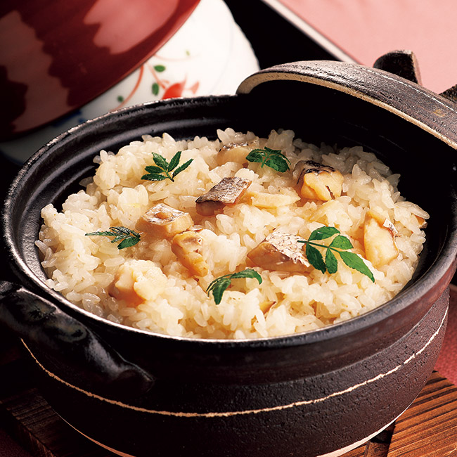 丹波大納言小豆のお赤飯と天然真鯛のおこわ