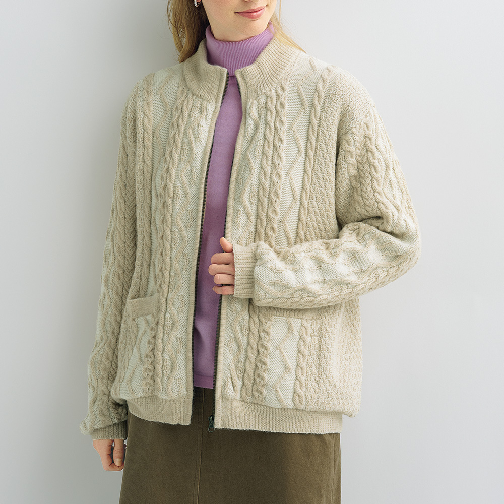 アルパカ混ケーブル編みカーディガン／男女兼用