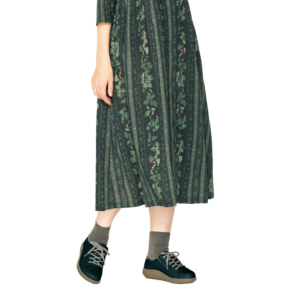 撥水・ファスナー付きスニーカー