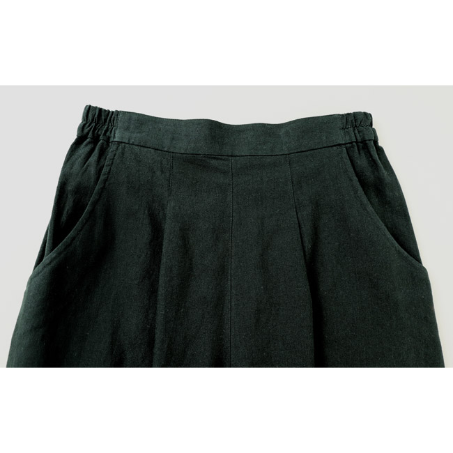 裾刺しゅう使い切り替えパンツ