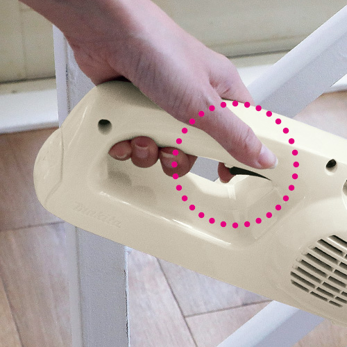 充電式 小型･軽量クリーナ／専用スタンド付き