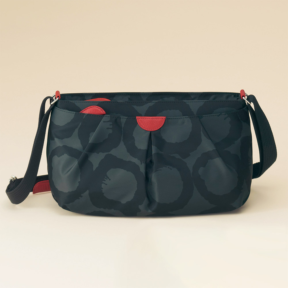 サークル柄ナイロンショルダーバッグ