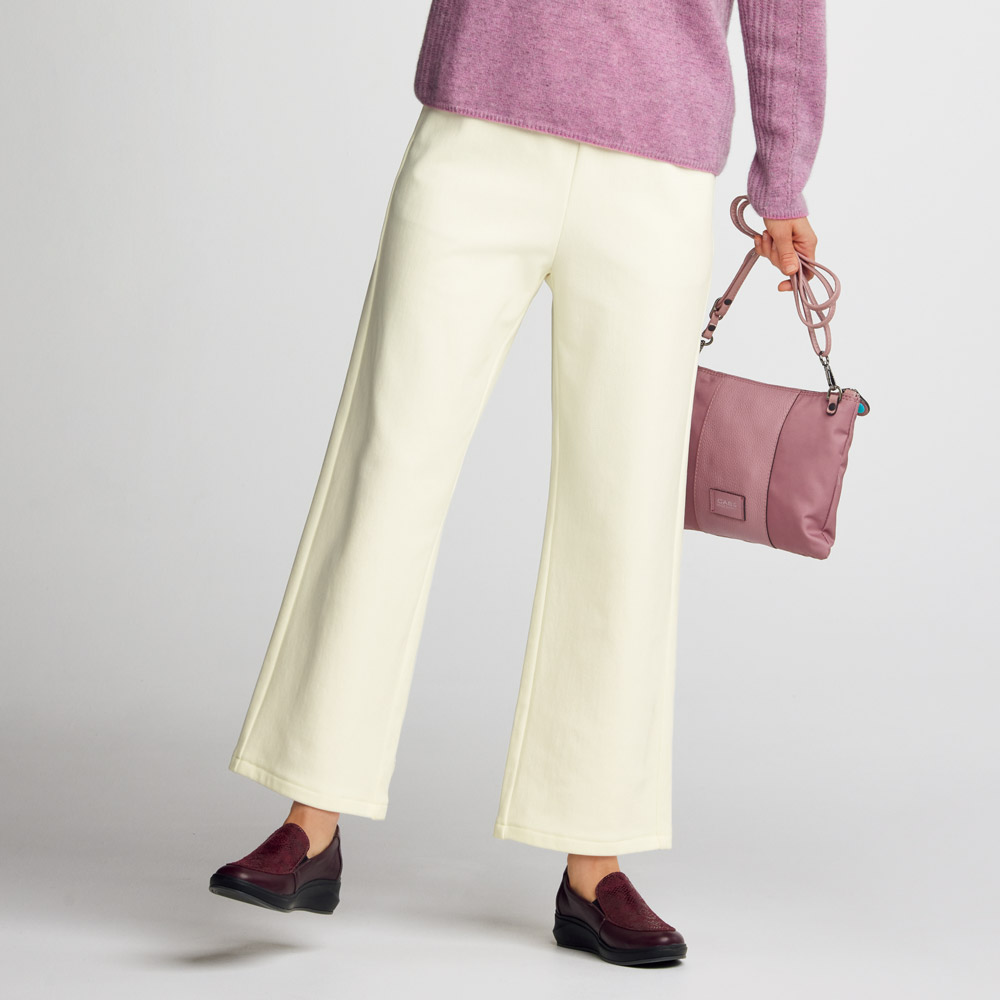 スリップオンシューズ