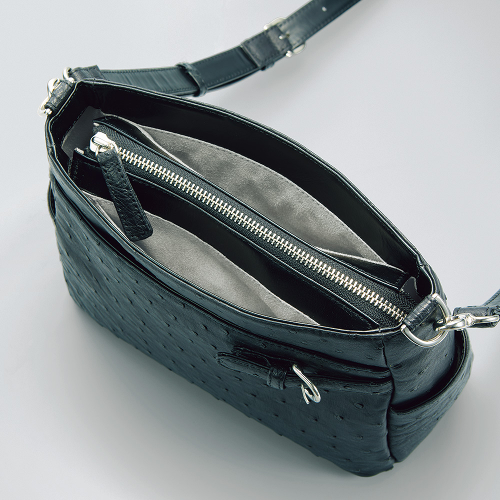 オーストリッチのショルダーバッグ