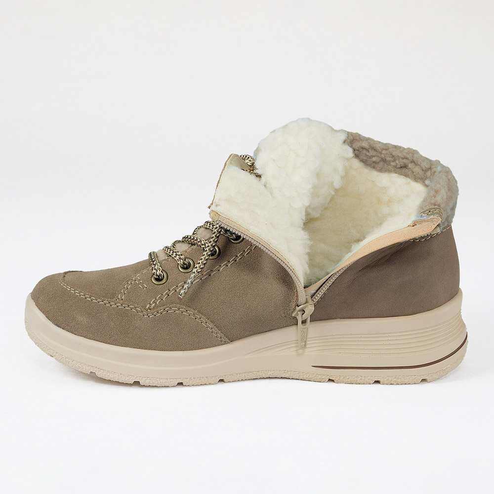 内ボアデザインブーツ