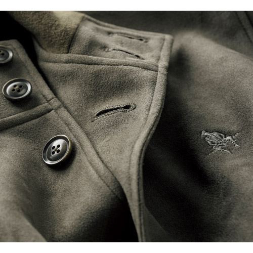 スウェード調のフライトブルゾン