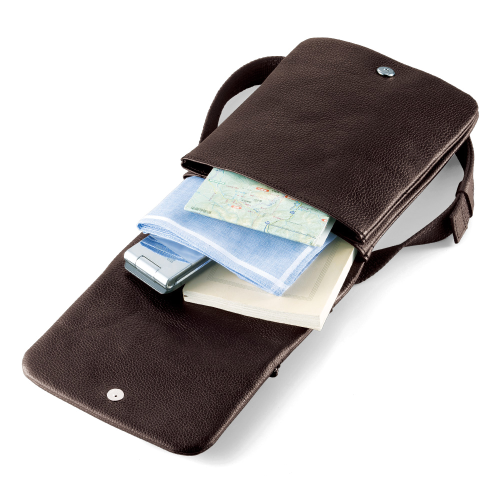 スリムフィット小型ポシェット