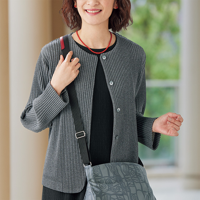 K18胡渡珊瑚ピアス