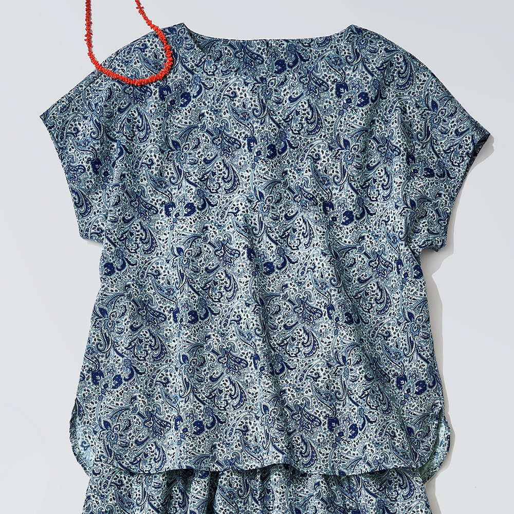 ペイズリープリントブラウス