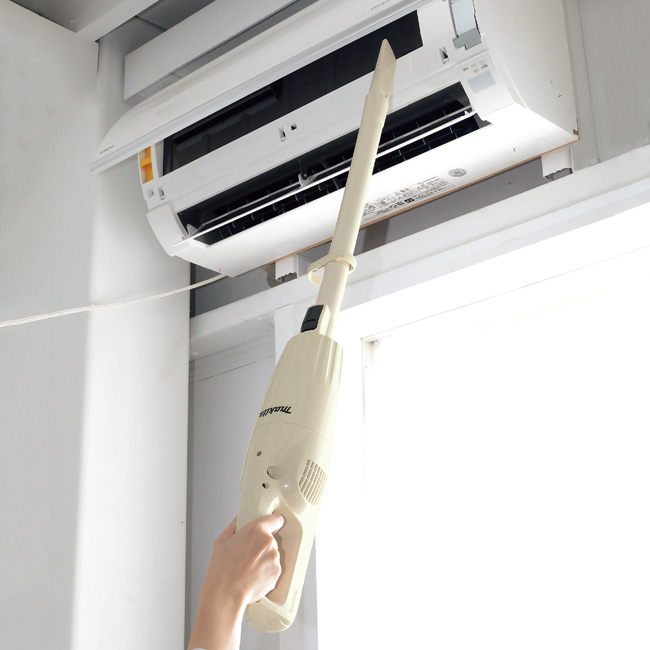 充電式 小型･軽量クリーナ／専用スタンド付き