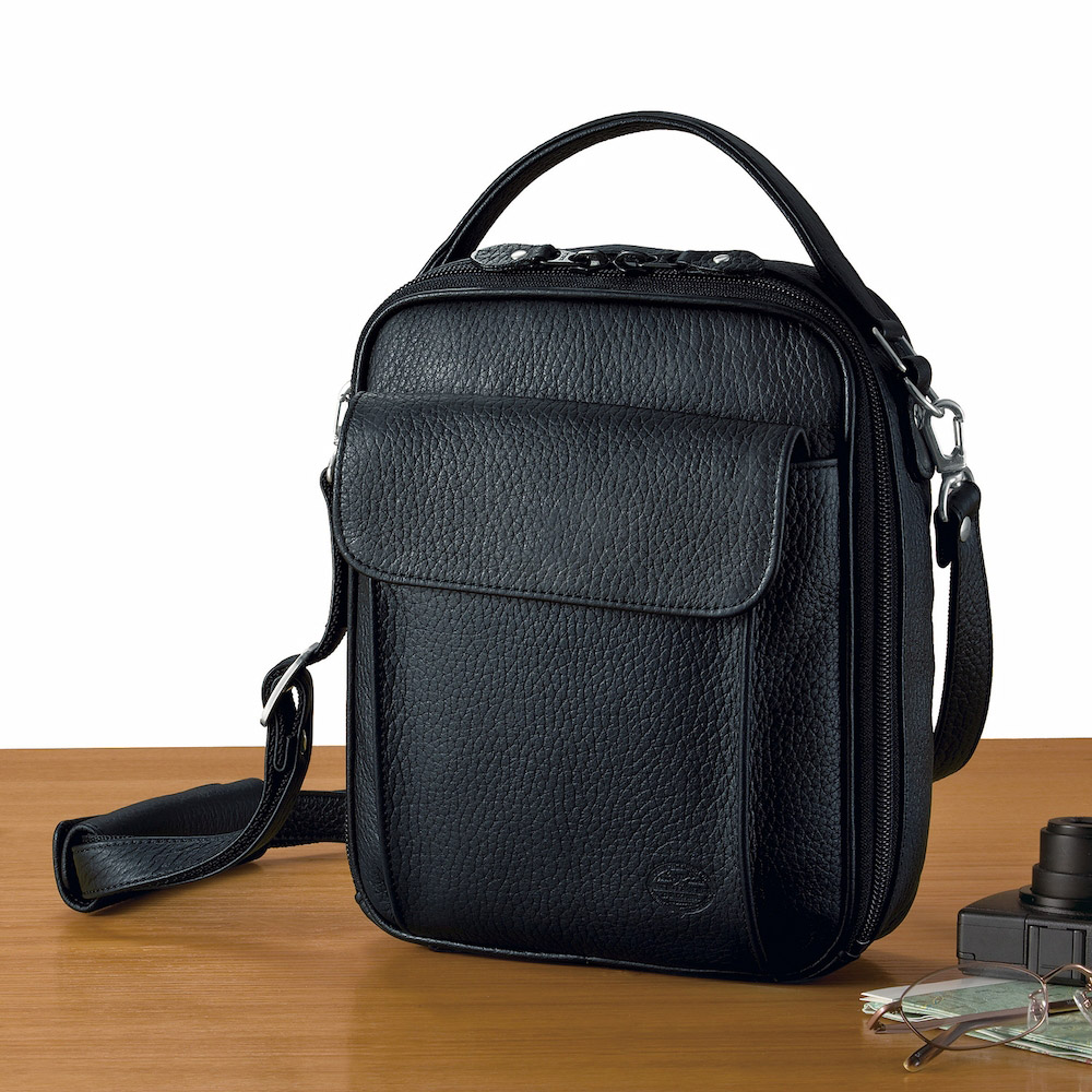 コンパクトレザーショルダーバッグ